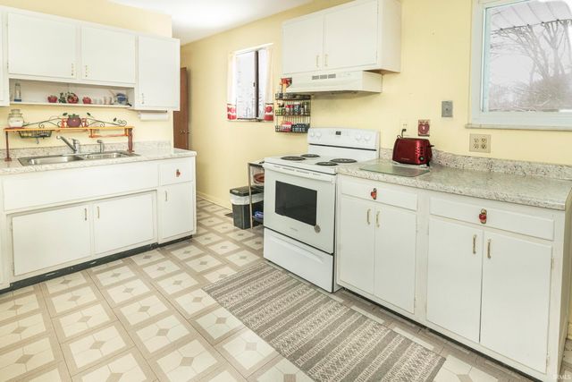 150 E Sunny Slopes Drive, Bloomington, IN 47401