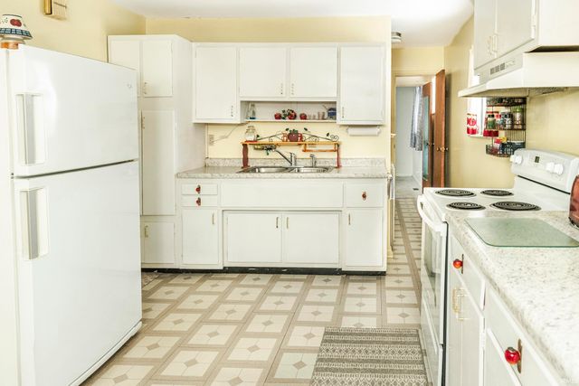 150 E Sunny Slopes Drive, Bloomington, IN 47401