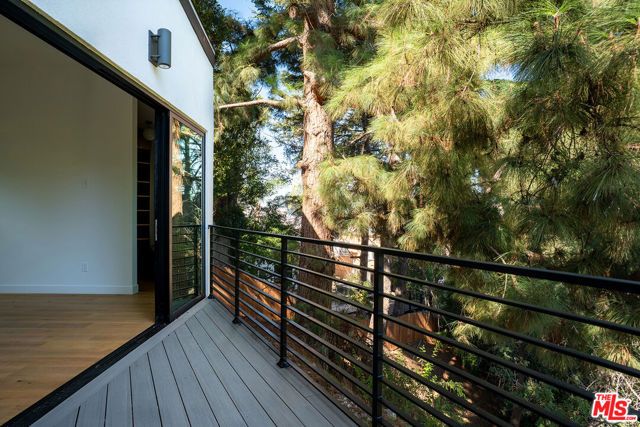 3427 Bonnie Hill Drive, Los Angeles, CA 90068