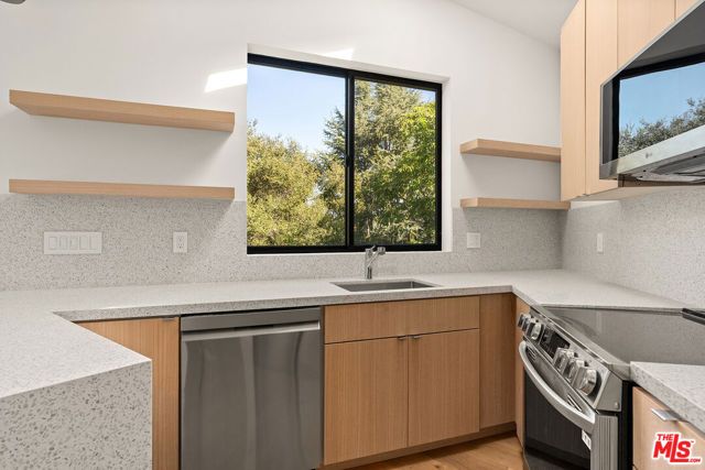 3427 Bonnie Hill Drive, Los Angeles, CA 90068