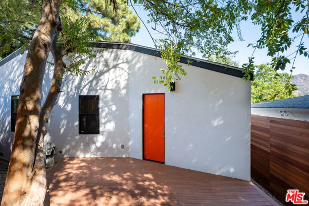 3427 Bonnie Hill Drive, Los Angeles, CA 90068