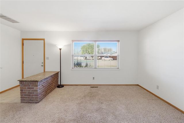 310 N Park Road, Hobart, OK 73651