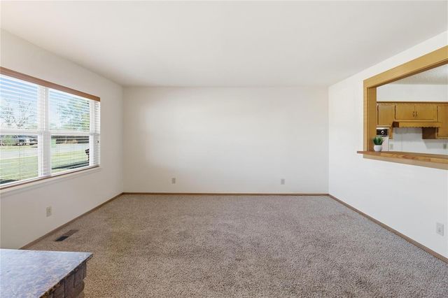 310 N Park Road, Hobart, OK 73651