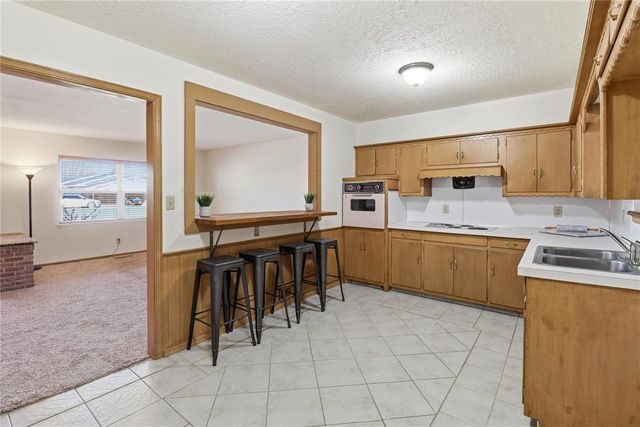 310 N Park Road, Hobart, OK 73651