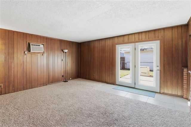 310 N Park Road, Hobart, OK 73651