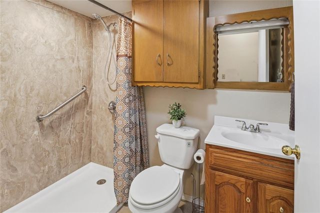 310 N Park Road, Hobart, OK 73651