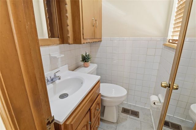 310 N Park Road, Hobart, OK 73651