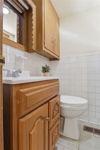 310 N Park Road, Hobart, OK 73651