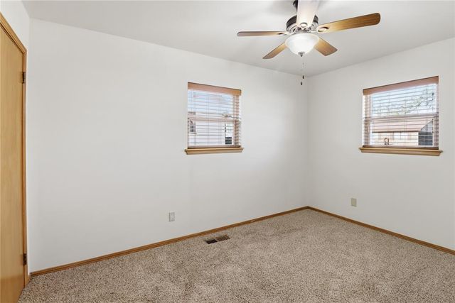 310 N Park Road, Hobart, OK 73651