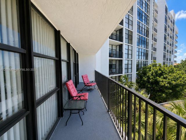 1000 Parkview Drive 415, Hallandale Beach, FL 33009