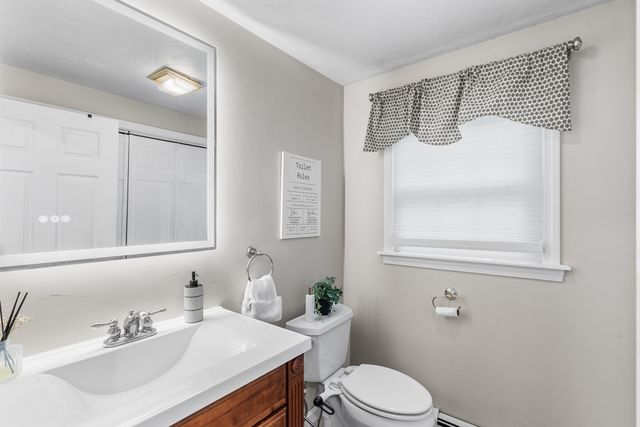 16 Jasmine Rd, Medway, MA 02053