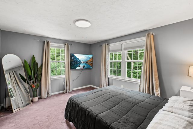 16 Jasmine Rd, Medway, MA 02053