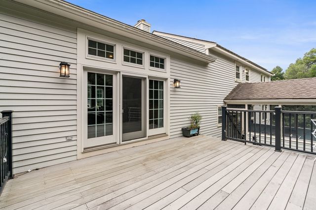 16 Jasmine Rd, Medway, MA 02053