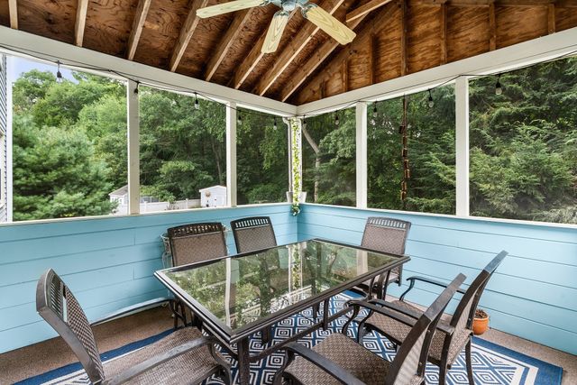16 Jasmine Rd, Medway, MA 02053