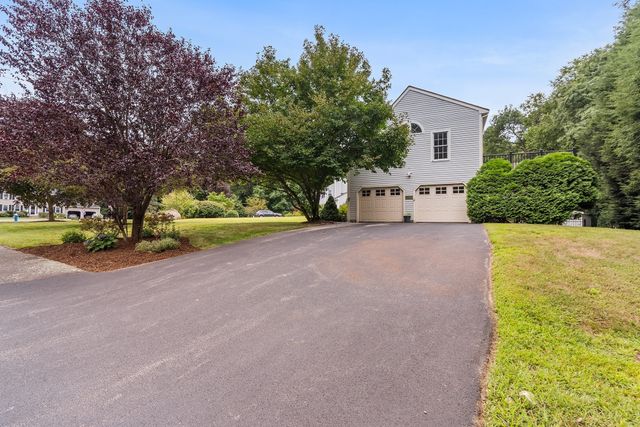 16 Jasmine Rd, Medway, MA 02053