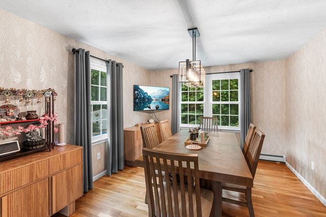 16 Jasmine Rd, Medway, MA 02053
