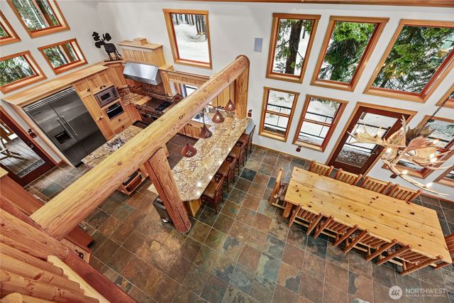 27 Alpental Strasse, Snoqualmie Pass, WA 98068