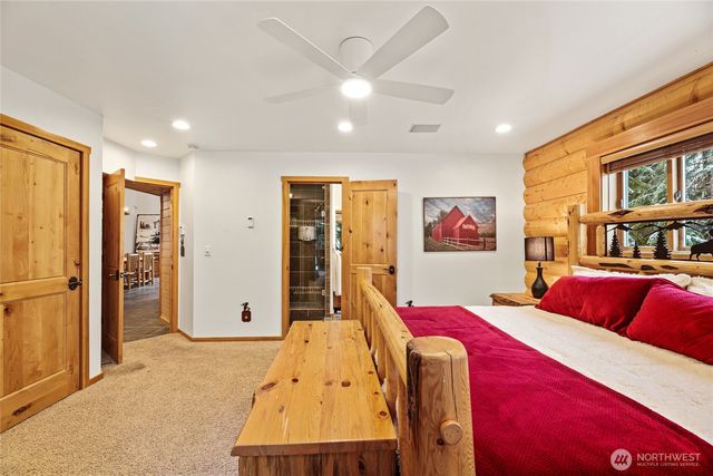 27 Alpental Strasse, Snoqualmie Pass, WA 98068