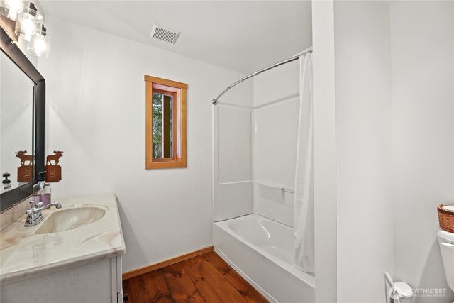 27 Alpental Strasse, Snoqualmie Pass, WA 98068