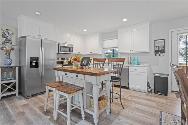 3873 Perthshire Ln, Colonial Heights, VA 23834