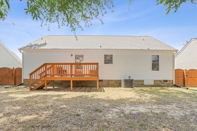 3873 Perthshire Ln, Colonial Heights, VA 23834