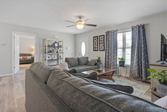 3873 Perthshire Ln, Colonial Heights, VA 23834