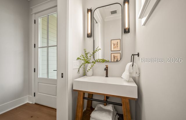 209 Harborview Dr, Beaufort, SC 29907