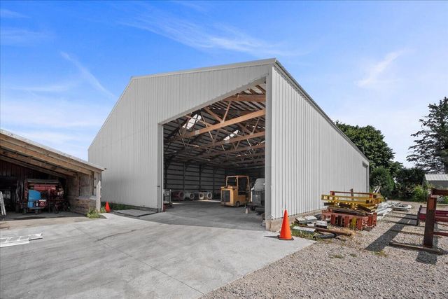 W1731 Kiel ROAD, New Holstein, WI 53061