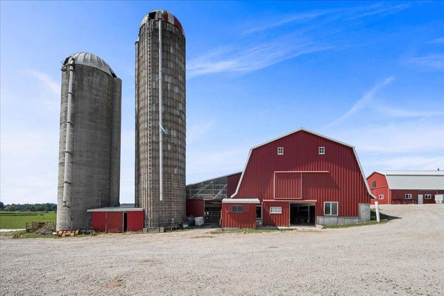 W1731 Kiel ROAD, New Holstein, WI 53061