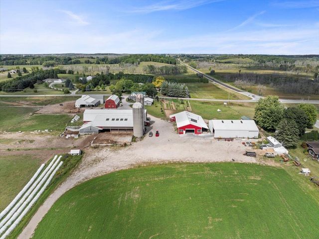 W1731 Kiel ROAD, New Holstein, WI 53061