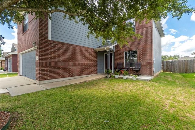 18425 Crestwind LN, Elgin, TX 78621