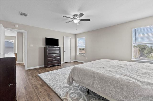 18425 Crestwind LN, Elgin, TX 78621