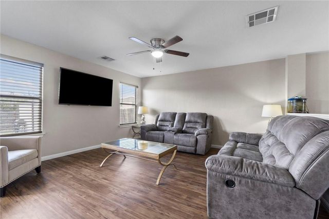18425 Crestwind LN, Elgin, TX 78621
