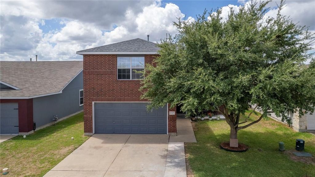18425 Crestwind LN, Elgin, TX 78621