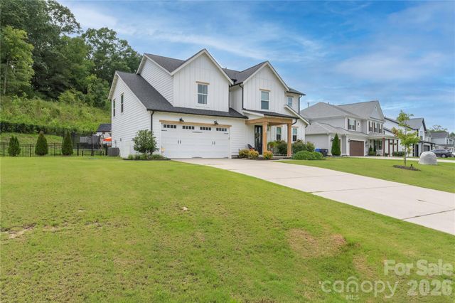 123 Country Lake Drive, Mooresville, NC 28115