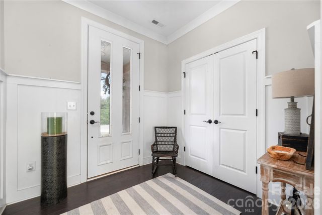 123 Country Lake Drive, Mooresville, NC 28115