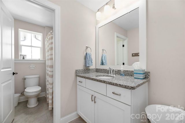 123 Country Lake Drive, Mooresville, NC 28115