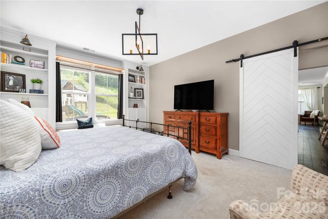 123 Country Lake Drive, Mooresville, NC 28115