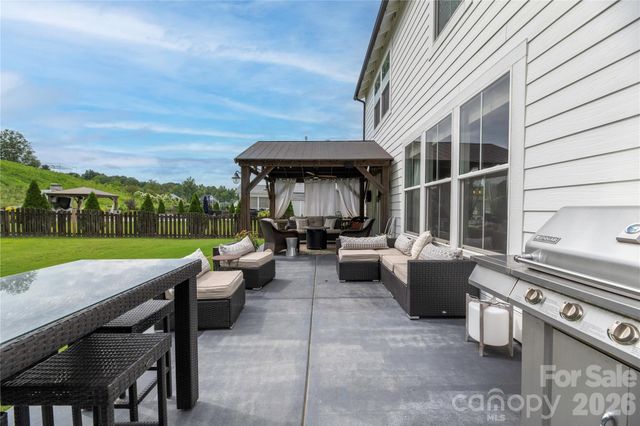 123 Country Lake Drive, Mooresville, NC 28115