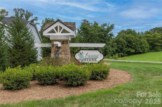 123 Country Lake Drive, Mooresville, NC 28115