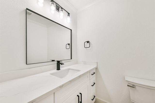 18610 Martinique Drive, Houston, TX 77058