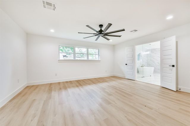 18610 Martinique Drive, Houston, TX 77058