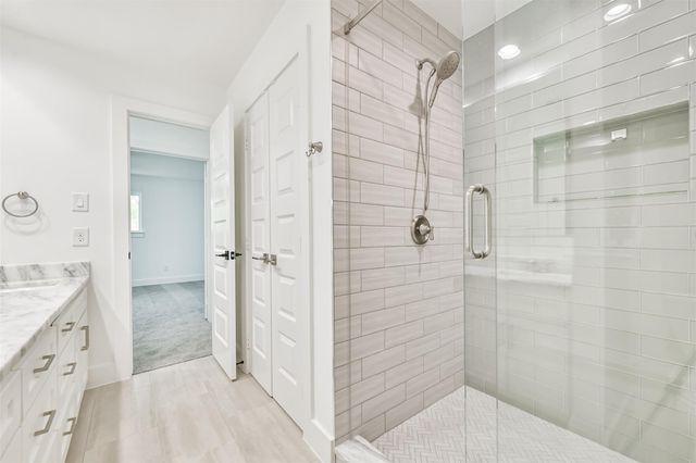 18610 Martinique Drive, Houston, TX 77058