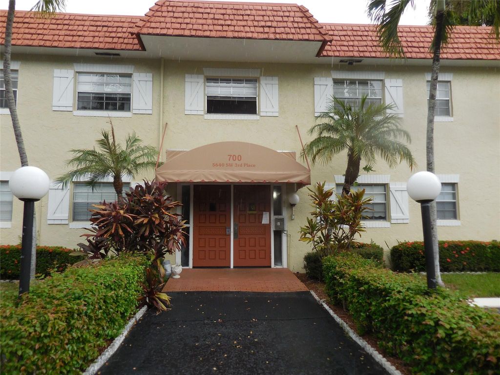 5640 SW 3rd Pl 208, Margate, FL 33068