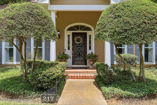 217 Oak Hollow Drive, Madison, MS 39110