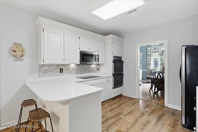 217 Oak Hollow Drive, Madison, MS 39110