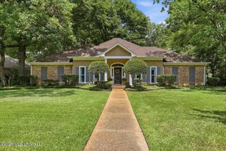 217 Oak Hollow Drive, Madison, MS 39110