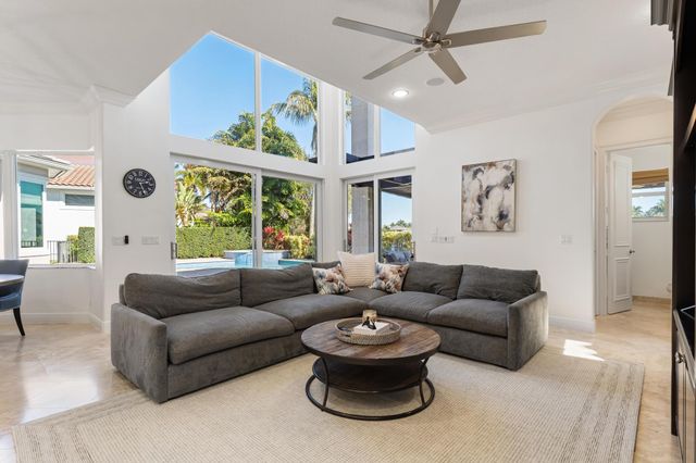 432 Savoie Drive, Palm Beach Gardens, FL 33410