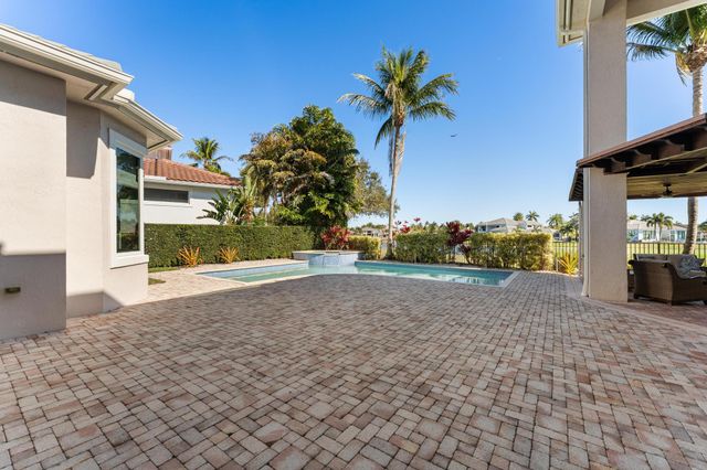 432 Savoie Drive, Palm Beach Gardens, FL 33410