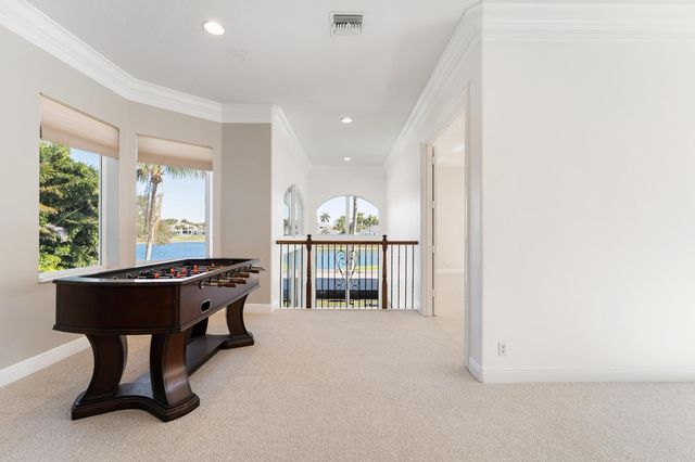 432 Savoie Drive, Palm Beach Gardens, FL 33410